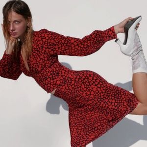 Realisation Par The Kaia Top & Naomi Skirt in Sid Size L